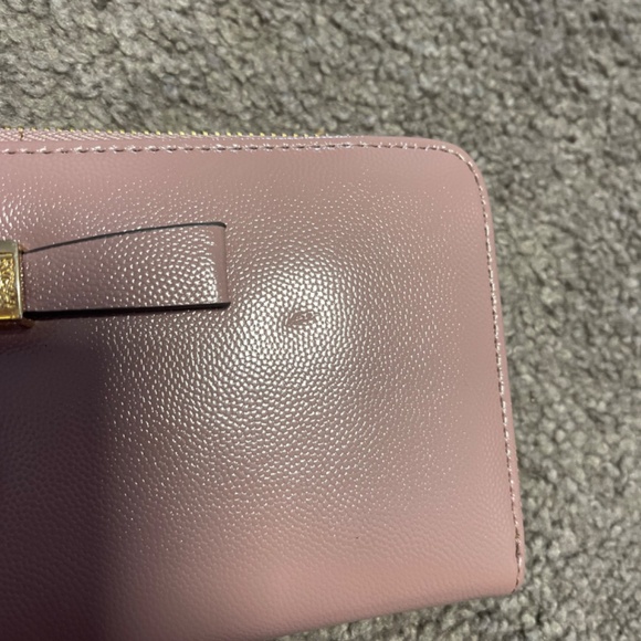 Anne Klein Bow Wristlet Blush Pink Zip Around Wallet - Picture 4 of 4